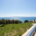 Adriatic Queen & *