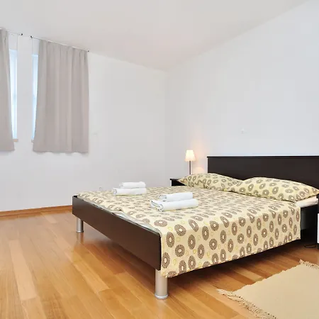 Adriatic Queen & شقة سبليت