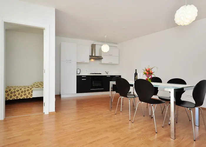 Adriatic Queen & * سبليت