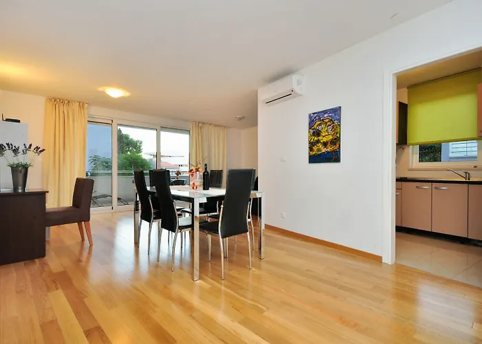 شقة Adriatic Queen & *