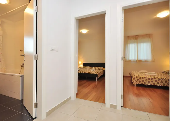 Adriatic Queen & Lejlighed