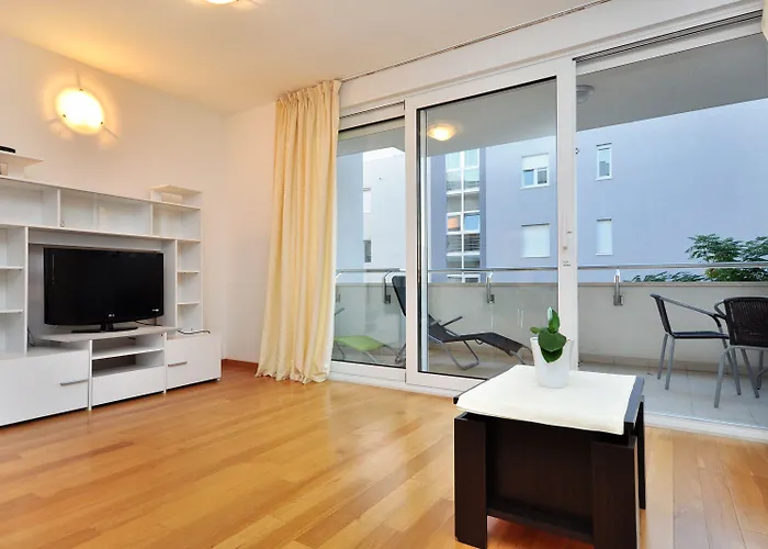 Adriatic Queen & Lejlighed Split