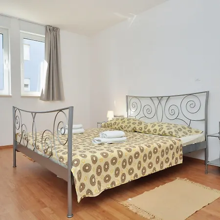 Adriatic Queen & Apartman